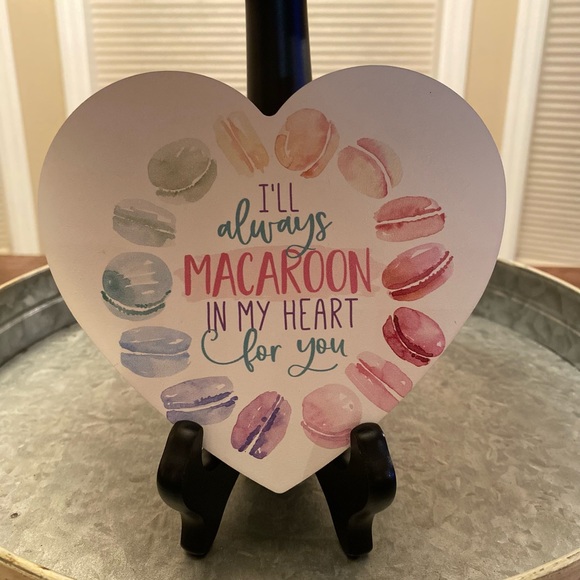 Valentine’s Day Macaroon Heart Sign, “I’ll Always Macaroon In My Heart For You” - Picture 1 of 15